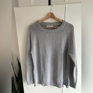 Elegant Light Gray Crewneck Sweater